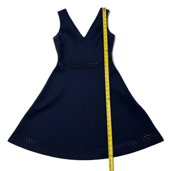Guess Women’s Navy Blue V-Neckline Cutout-Trim Sleeveless Fit & Flare Dress Sz 8 - Picture 7 of 9